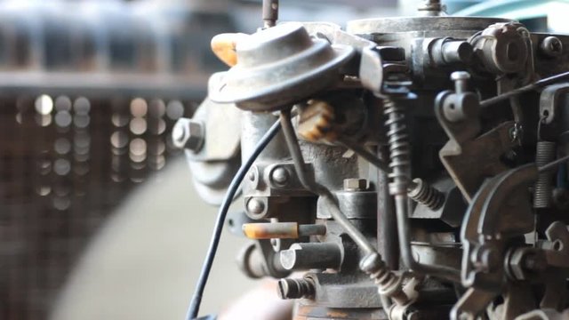 Carburetor is running in car. Testing carburetor after mechanic service it.