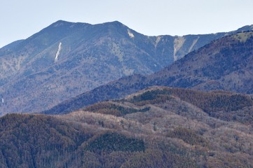 Fototapeta premium 鶏冠山から破風山の展望