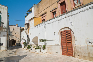 Alleyway. Sammichele di Bari. Puglia. Italy.