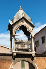 Tomb of Guglielmo da Castelbarco Church of Sant'Anastasia, Verona, Veneto - Italy © Alberto Masnovo
