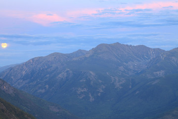 moonrise in the mountains