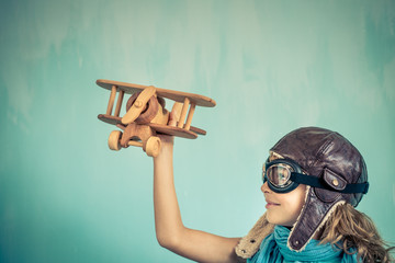 Child pilot playing at home © Igor Yaruta
