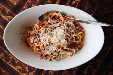 spaghetti bolognese italian food