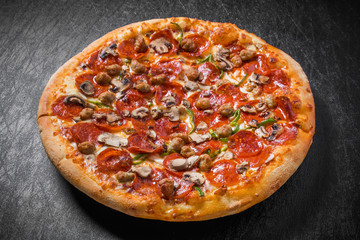 ミックスピザ　 Mixture pizza Italian food