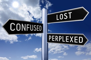 Obraz premium Signpost with three arrows - lost concept