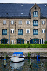Fototapeta na wymiar Living on canals - Copenhagen