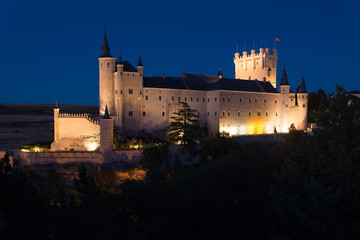 Alcazar al anochecer