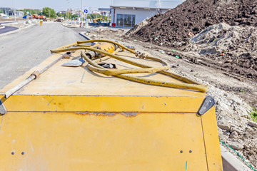 Movable compressor for handheld jackhammer
