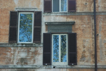 Mediterraner Charme. Fassade in Rom.