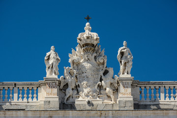 Fototapeta na wymiar Detalle del Palacio Real, Madrid, España