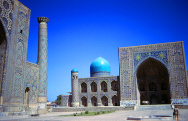 Mosque complex, Registan Square