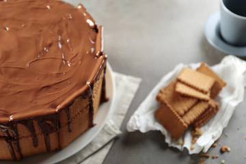 Cookie cake with melted chocolate