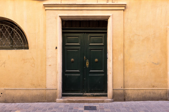 A door to a typical house in Aix-en- Provence, France.