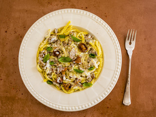 Tyrolean dish chanterelles in cream with spatzle.