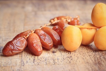 Dried date palm