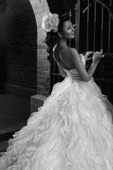 Beautiful brunette bride black and white photo