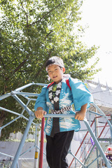 ハッピを着た子供