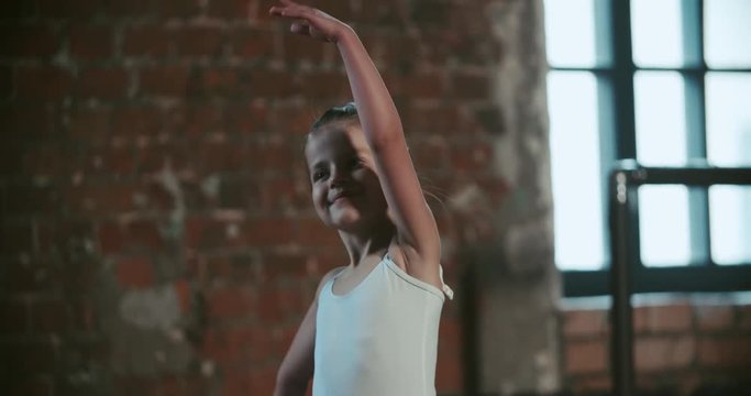 little girl dreams of becoming a ballerina, and makes no attempt to implement elements of the ballet