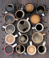 Foto auf Alu-Dibond Many cups of coffee on wooden background, top view. Ideas communication corporate concept. Top view, flat lay style © Iuliia Metkalova