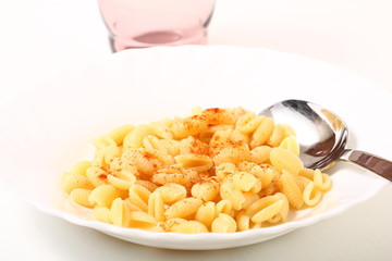 Pasta in bianco con spezie