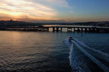 Obraz premium The Bosphorus at sunset, Istanbul, Turkey.