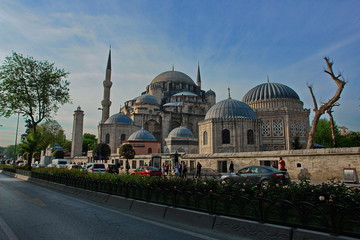 Obraz premium Blue Mosque or Sultan Ahmed Mosque (tour. Sultanahmet Camii) is the first value of the mosque of Istanbul, Turkey.