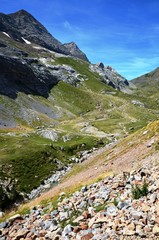Fototapeta na wymiar Sentiers de randonnées dans les Pyrénées, Cirque de Gavarnie