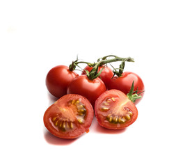 Tomaten auf weißen Hintergrund