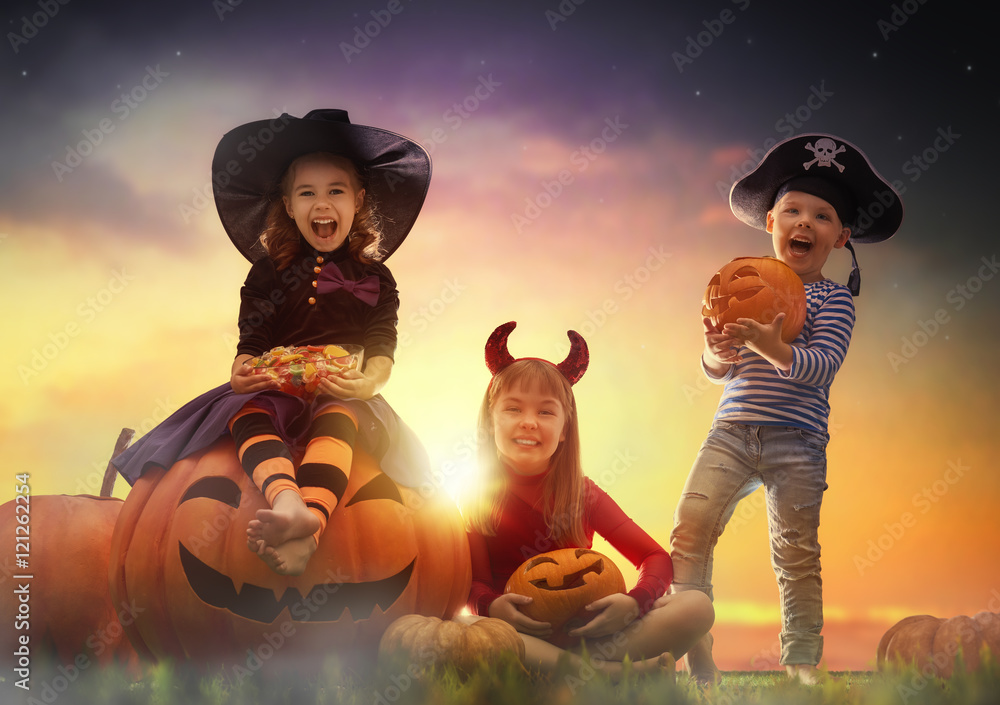 Canvas Prints children on Halloween