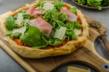 Rustic parma ham pizza