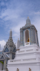 Fototapeta premium Beautiful of thai pagoda art architecture of the Emerald Buddha temple(Wat phra kaew) and Royal Grand Palace ,Bangkok,Thailand.