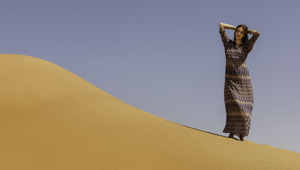 Model Anna in the Rub'al Khali