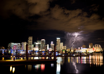 Obraz premium Lightning in Miami #2