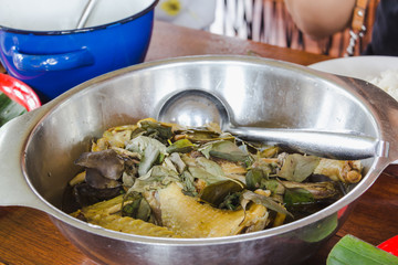 chicken boil thai food