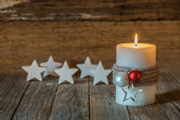 Adventszeit Weihnachtszeit Dekoration Kerze und Sterne