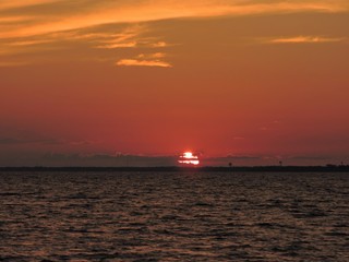 Obraz premium sunset on the water