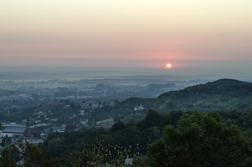 Obraz premium Sunrise over the city. View of the City from the High Castle, Lviv, Ukraine 