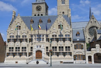 Das historische Rathaus von Diksmuide