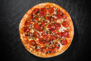 ミックスピザ　 Mixture pizza Italian food