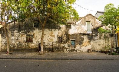 Old houses in UNESCO world heritage Hoi An ancient town - Powered by Adobe