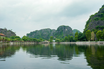 Obraz premium Landcape of Trang An Tam Coc at Ninh Binh, Viet nam