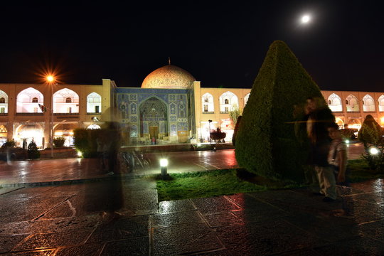 Naqsh-e Jahan Square at night,Esfahan, Iran