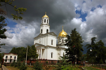 Fototapeta na wymiar beautiful landscape with russian orthodox church in classical st