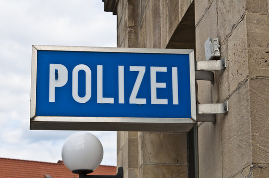 Schriftzug Polizei 