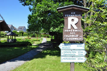 Rennsteig-Schild in Steinbach am Wald