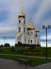 Fototapeta na wymiar Церковь Иоанна Крондштадского