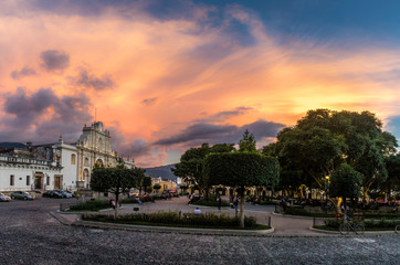 Fototapeta na wymiar Sunset at Parque Central - Antigua, Guatemala