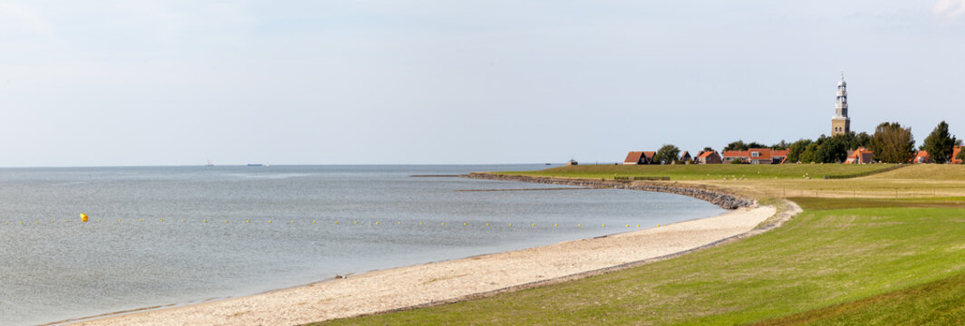 Panoramafoto von Hindeloopen am Ijselmeer, Niederlande