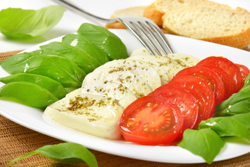 plate of fresh caprese salad