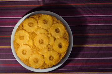 Torta di frutta con ananas